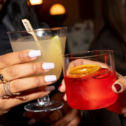 Off Duty THC Drink Mix by 1906 served in drinks